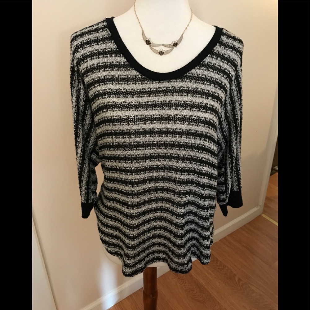 Splendid sweater